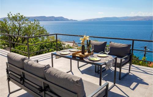 Nice Apartment In Sveti Juraj With Wifi