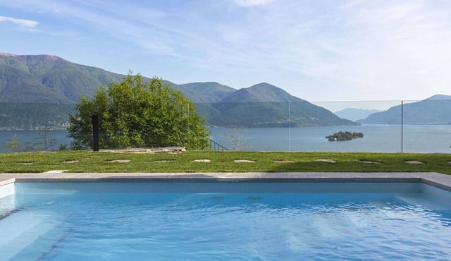 Nice apartment in villa for 2 people with internet, A/C, pool, TV, patio and panoramic view