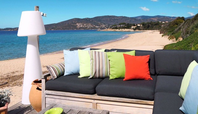 Nice apartment in villa for 6 guests with TV, terrace and pets allowed