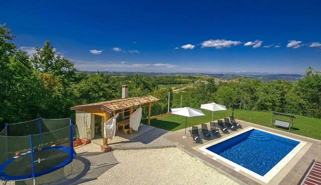 Nice apartment in Vizinada