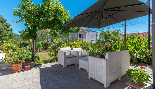 Nice apartment in Zadar with WiFi