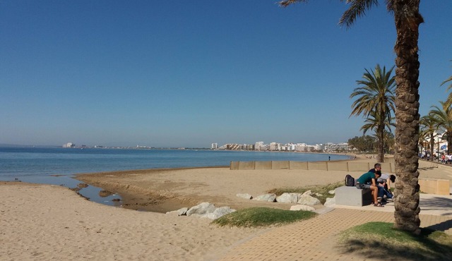 Nice apartment, near sea, parking s / soil, swimming pool, in building of standing