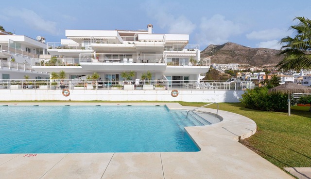 Nice Apartment with a Sunny Terrace, Pool & Sea View