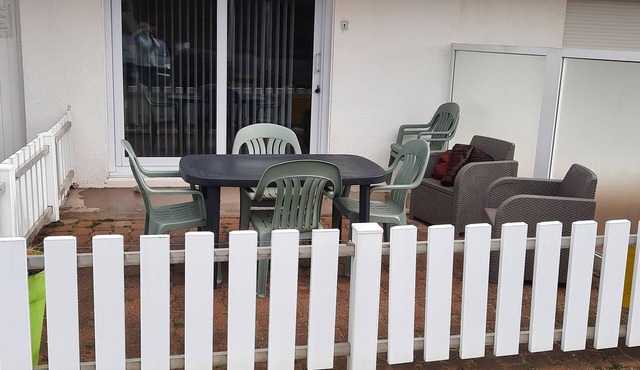 Nice apartment with terrace 200m from the beach in STELLA PLAGE
