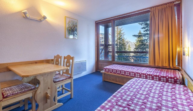 NICE APT 5 PERS CENTRE STATION THE ALPS ARCS1800 THE SLOPES