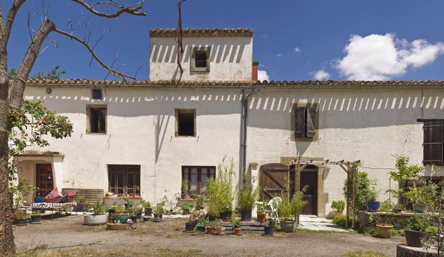 Nice big room, nice space and large volume