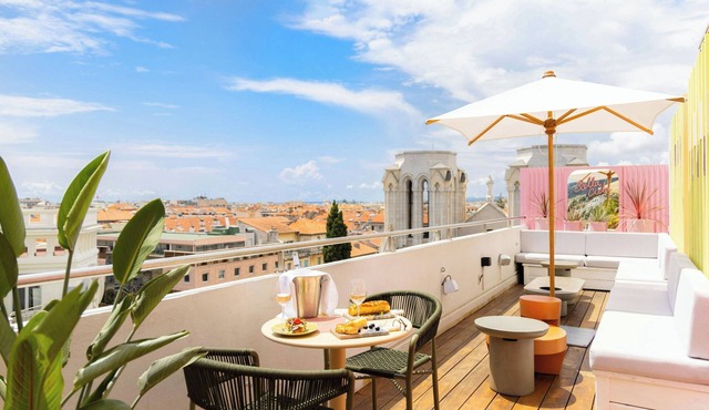 Nice Centre Hotel