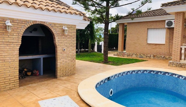 Nice Chalet overlooking the calderona