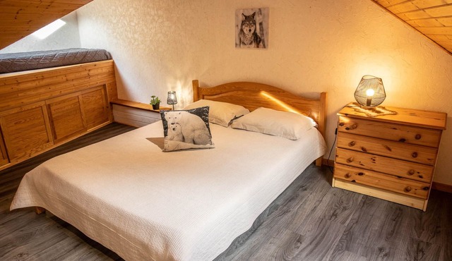 Nice chalet style duplex in the center of Cauterets quiet and bright