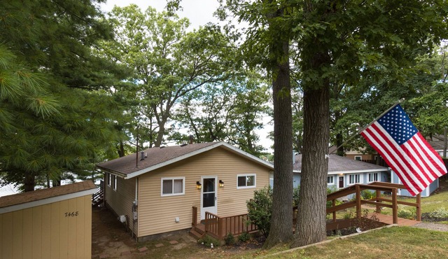 Nice, clean cottage on beautiful southwest Michigan lake