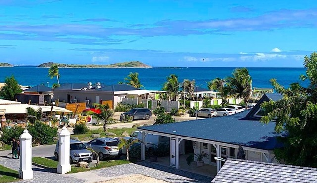 Nice condo in Orient bay