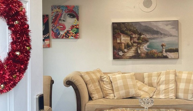 Nice cosy and private guest homes close to disneyland