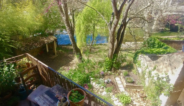 Nice cosy house 20 metres from the river