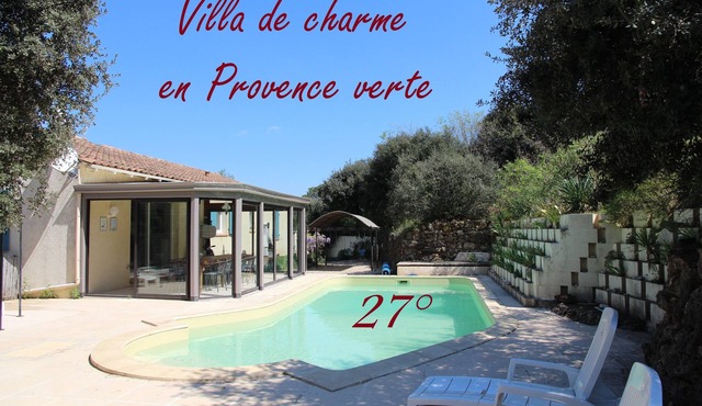 Nice country house with swimming pool in historical village of Green Provence