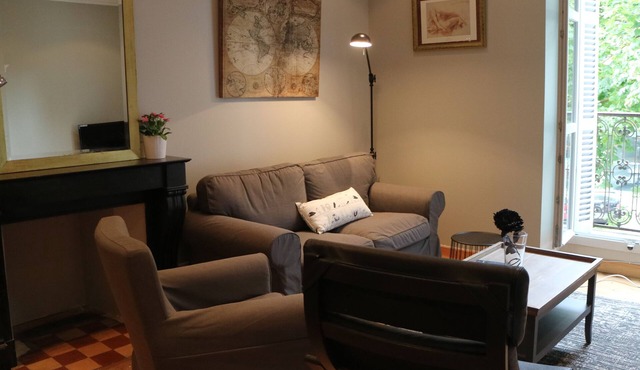 Nice cozy 74m2 apartment, 4 people, Dijon center.