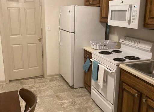 Nice Cozy Apt**Book 3 get 1 Night free**