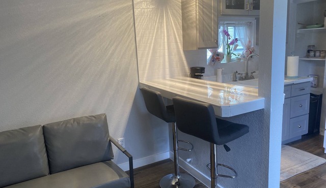 Nice cozy stylish private bath and room. Enjoy just being so close to downtown.