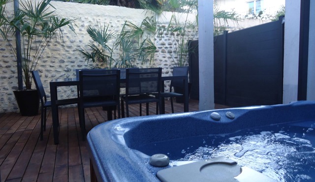 Nice duplex with terraces, jacuzzi, city fiber