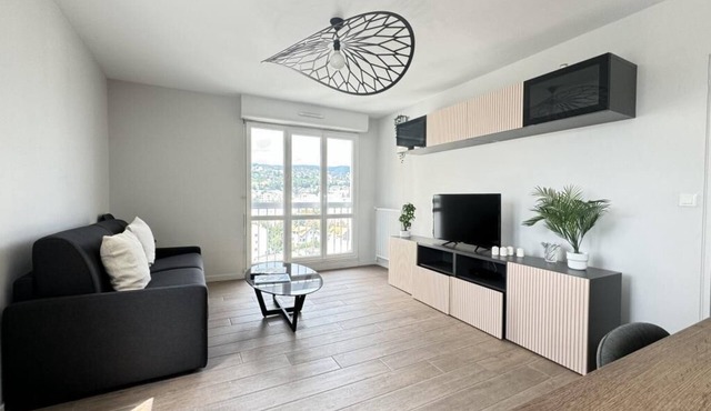 Nice F3 Berthelot, Fully Equipped - WI-FI, CL-FD