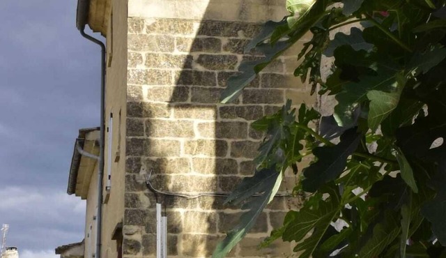 Nice apartment full of charm located in MONTAREN just 4 km from Uzès