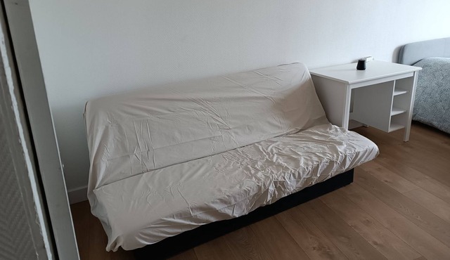 nice studio 5 minutes from the city center