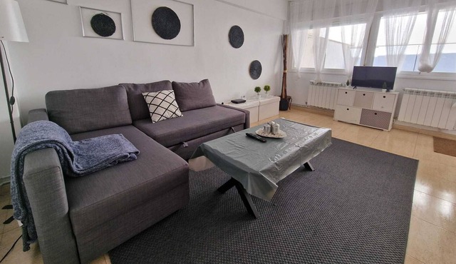 Nice house with hydromassage, garden and parking