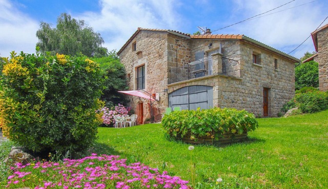 Nice home in Saint-Pierre-de-Colomb