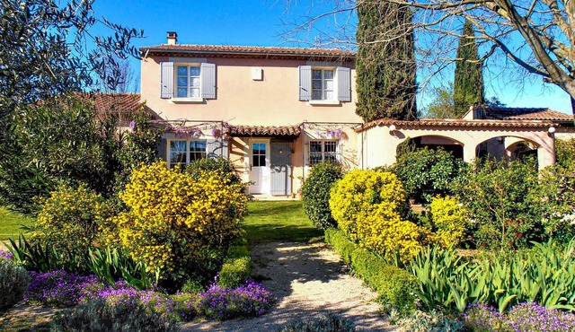 Nice home in Saint Quentin la poter