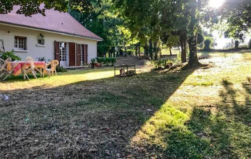 Nice Home In Saint Saud Lacoussière With Wifi
