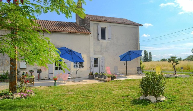 Nice home in Razac-de-saussignac