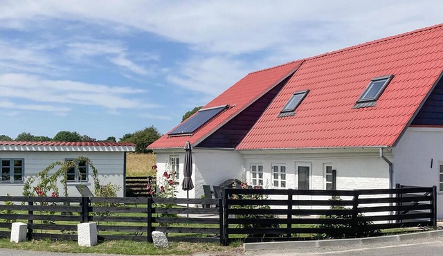 Nice home in ærøskøbing with kitchen
