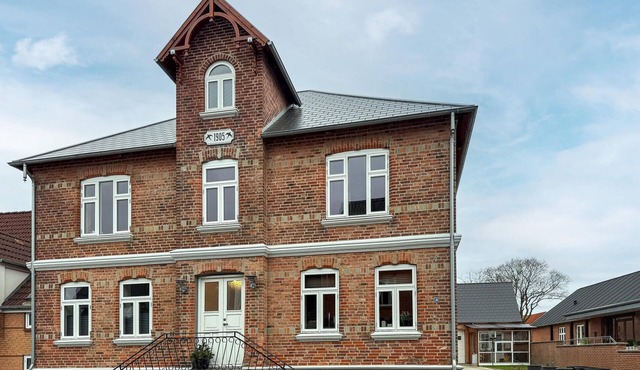 Nice home in Ansager with WiFi