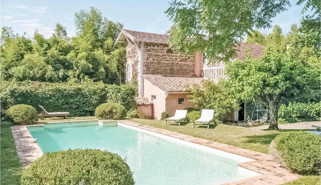 Nice Home In Arjuzanx With Private Swimming Pool, Can Be Inside Or Outside