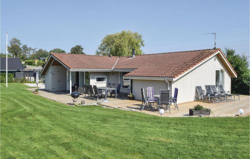 Nice Home In Børkop With Kitchen