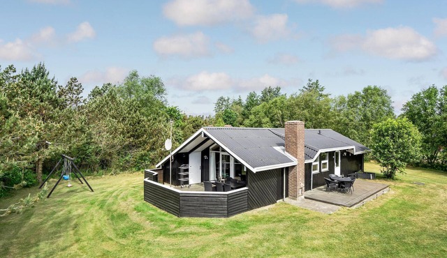 Nice home in Blåvand with sauna