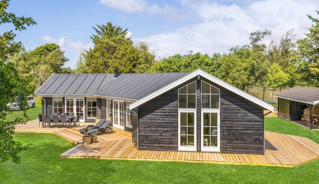 Nice home in Blåvand with sauna