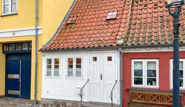 Nice home in Bogense with WiFi
