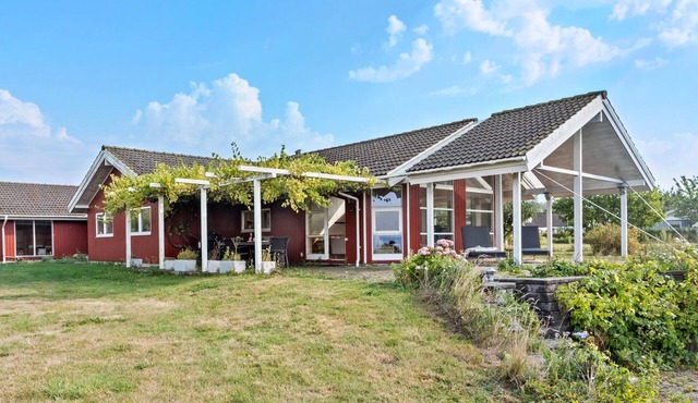 Nice home in Bogø By with WiFi