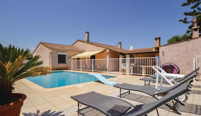 Nice home in Borgo with private swimming pool, can be inside or outside