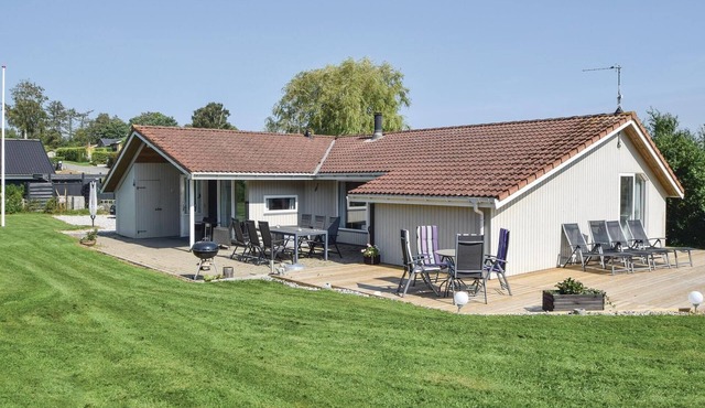 Nice home in Børkop with kitchen