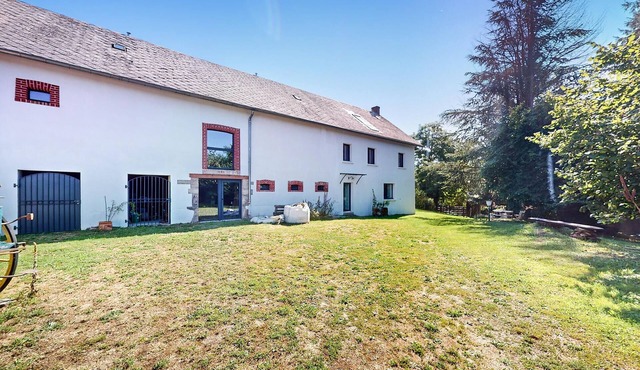 Nice home in Bourg Lastic