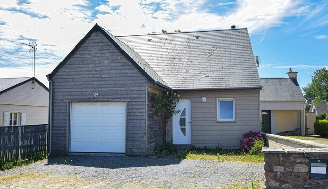 Nice home in Créances with WiFi