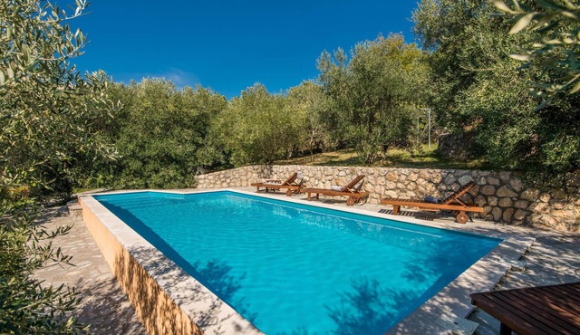 Nice home in Draga Bascanska