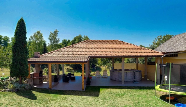 Nice home in Duga Resa with swimming pool