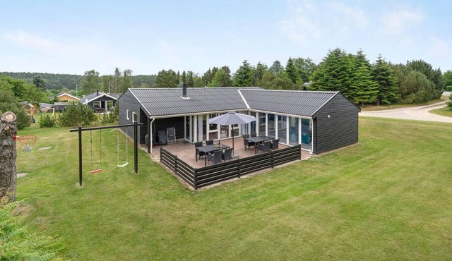 Nice home in Ebeltoft with sauna