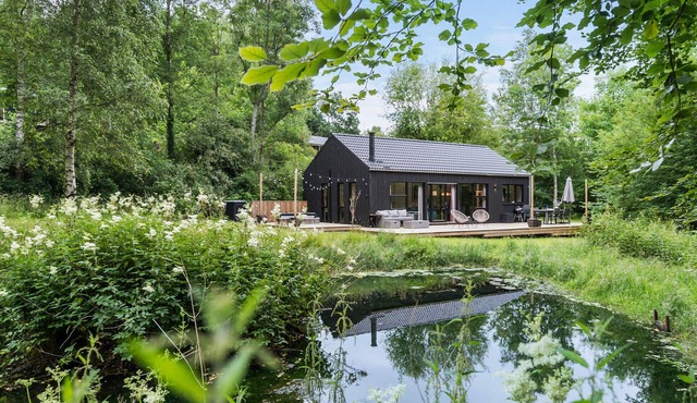 Nice home in Ebeltoft with WiFi