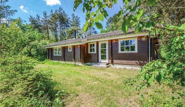 Nice Home In Ebeltoft With Kitchen