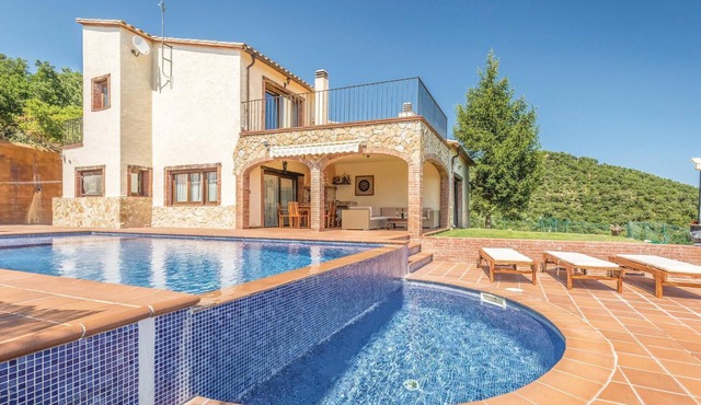 Nice home in Sant Miquel d'Aro
