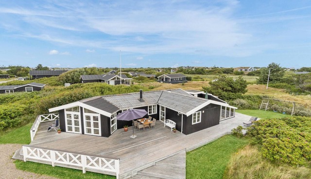Nice home in Fanø with kitchen