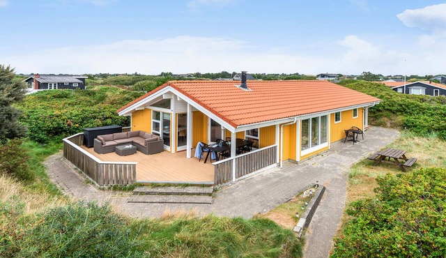 Nice home in Fanø with sauna